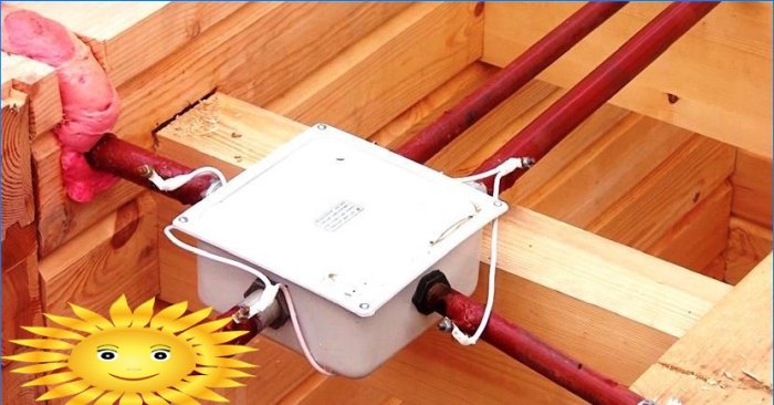 Câblage électrique à faire soi-même dans une maison en bois