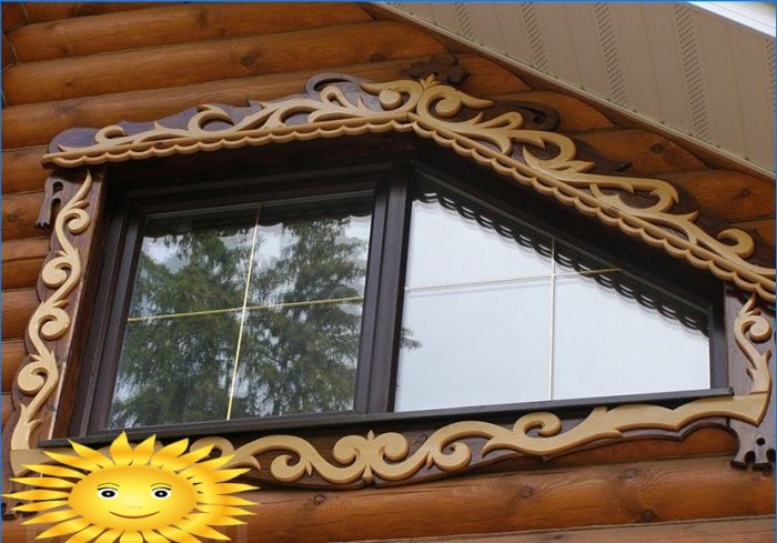 Cadres de fenêtres sculptés en bois à faire soi-même