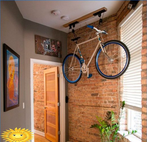 Comment ranger un vélo et d'autres équipements sportifs dans un appartement