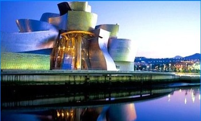 Musée Guggenheim au centre de Bilbao, 1997