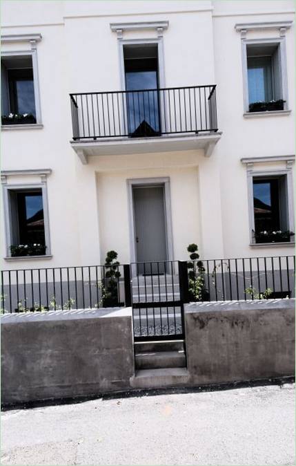 Entrée de la maison Villa G de Lorenzo Guzzini en Italie