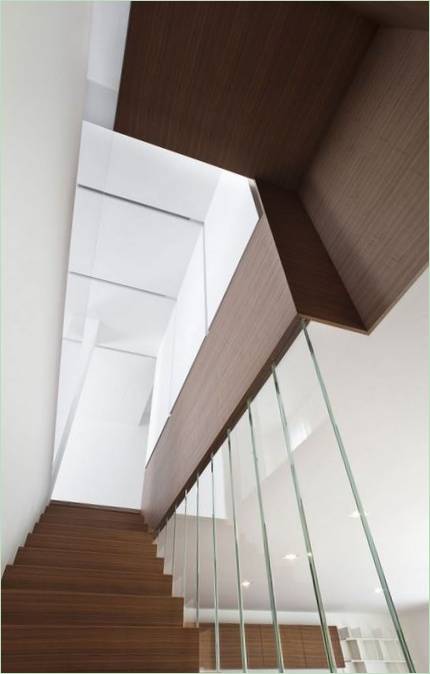 Escalier à l'intérieur de la Maison Z en Italie