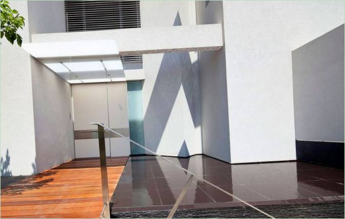 Conception de l'extérieur de la maison CH à Tel Aviv
