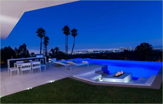 Manoir Laurel Way à Beverly Hills, USA