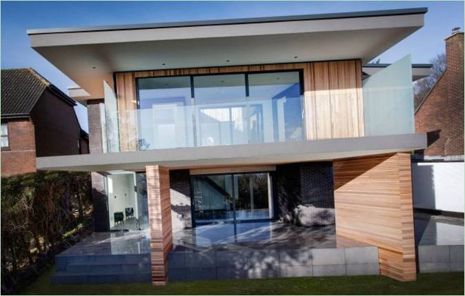 Façade d'une maison à 4 vues au Royaume-Uni