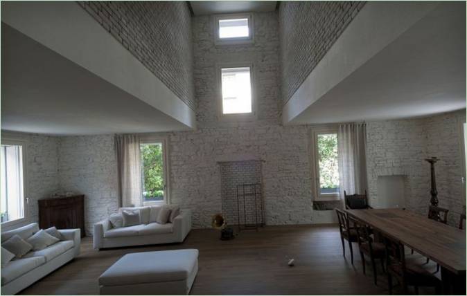 Aménagement intérieur de la villa G House par Lorenzo Guzzini en Italie