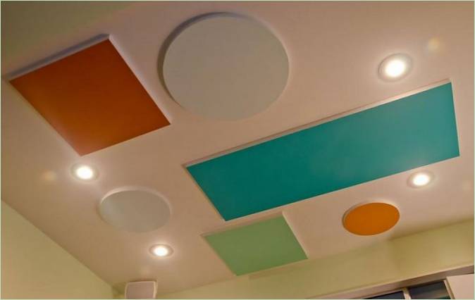 Finition brillante du plafond