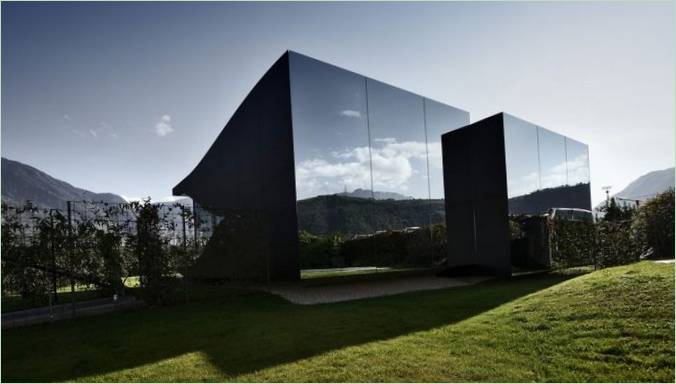 La maison miroir de Peter Pichler Architecture en Italie