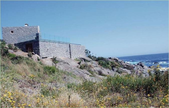 Projet Casas 31 sur une falaise rocheuse