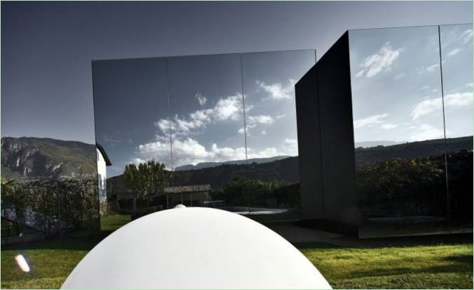 La maison miroir de Peter Pichler Architecture en Italie