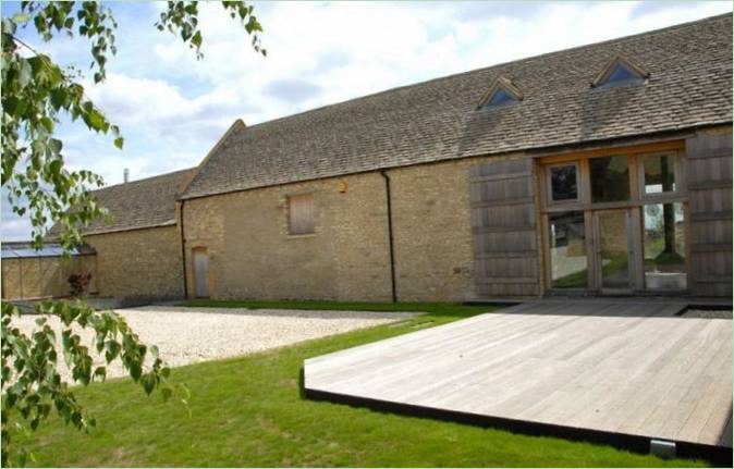 Le patio d'une maison de campagne anglaise