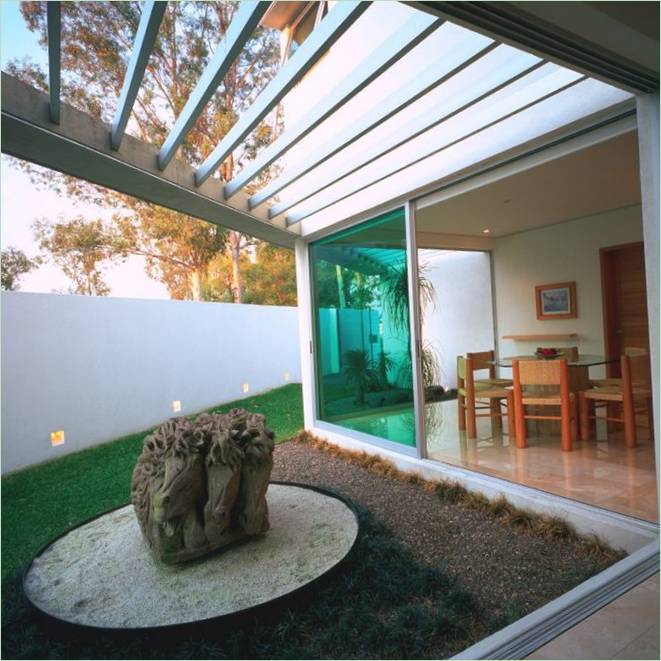 L'intérieur de l'E-House à Halisico