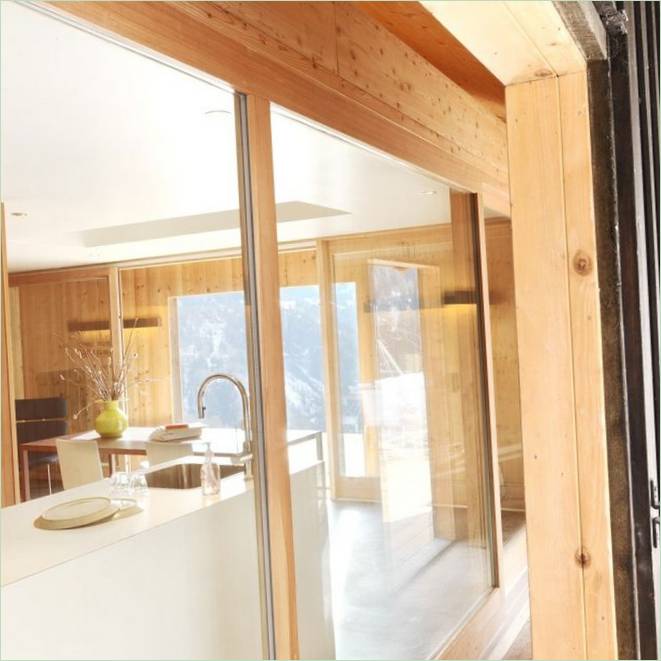 Cuisine de la maison de campagne de l'Arsenal B47 en Suisse