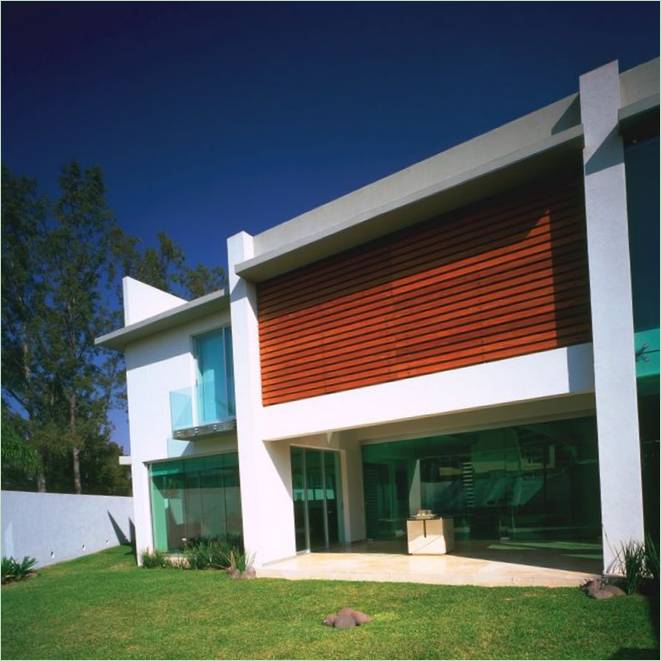 Intérieur de l'E-House à Halisico