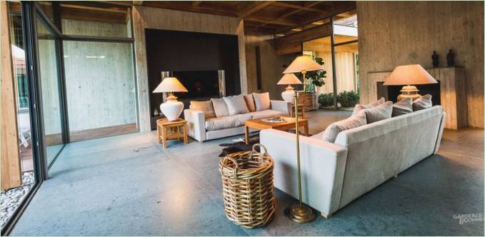 Design intérieur pour le salon d'une villa Oasis