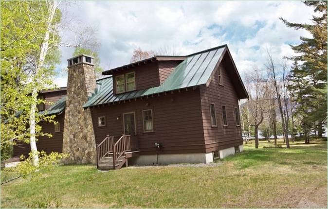 Conception d'un cottage confortable au Canada, dans le cadre d'une retraite au bord du lac Maine