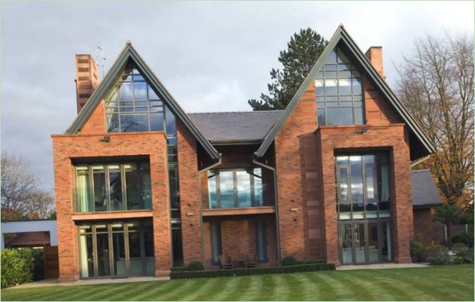 Façade en briques d'un bâtiment FBH en Angleterre