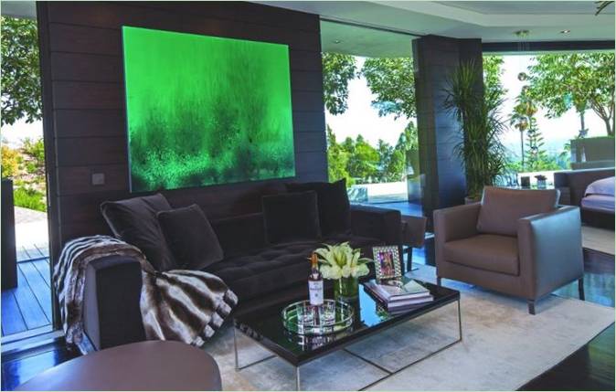 Salle de séjour dans le manoir Laurel Way de Whipple Russell Architects en Californie