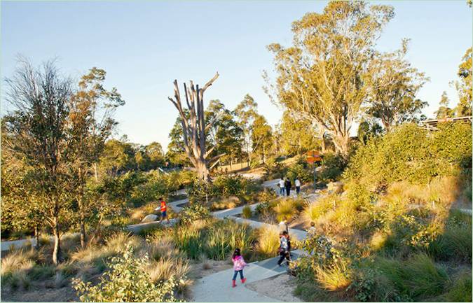 Aménagement paysager moderne : les sentiers du Western Sydney Parklands Trust