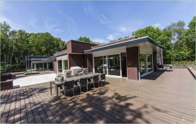 Extérieur de la Villa dans les Dunes