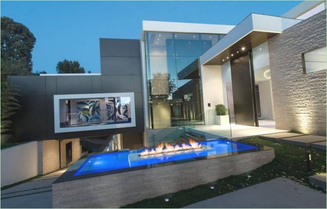 Le manoir Laurel Way par Whipple Russell Architects en Californie