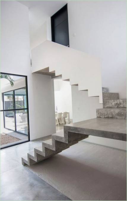 La maison Garcia. Escalier vers le premier étage