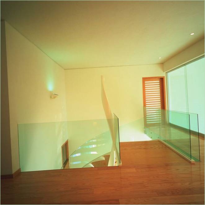 Intérieur de l'E-House à Hallisico
