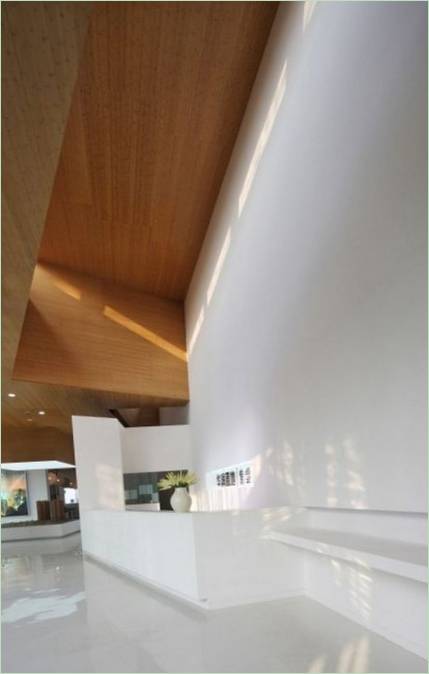 Intérieur blanc d'une maison de Frozen City