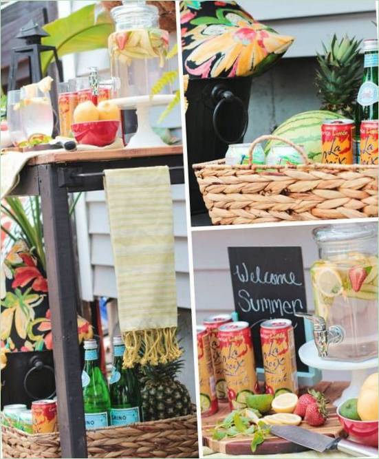 Des éléments intérieurs lumineux sur un patio d'été