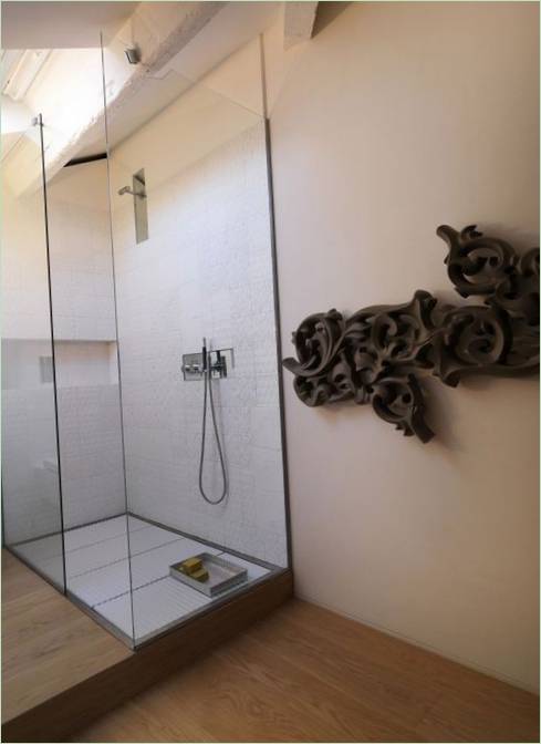 Salle de douche de l'élégante maison Pied-à-terre en Italie
