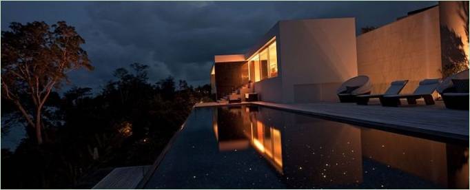 Résidence privée Serenity House de nuit