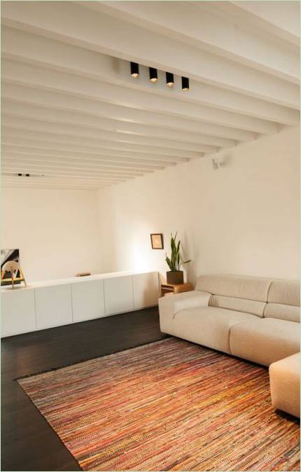 Aménagement intérieur de la maison moderne LKS à Lire, Belgique