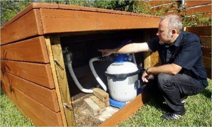Piscine matériaux improvisés - équipement technique Piscine en matériaux artisanaux - équipement technique