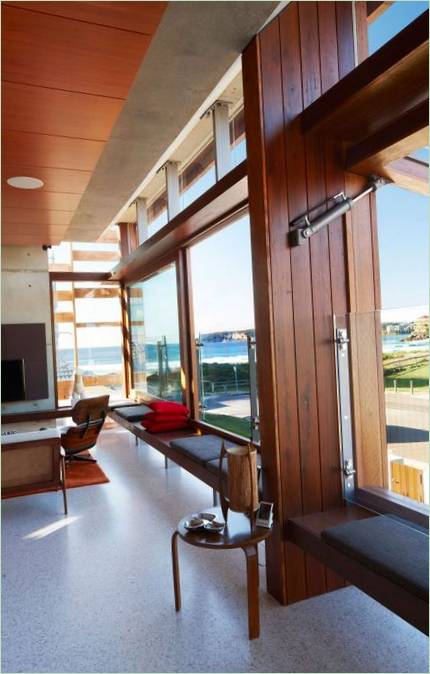 L'intérieur luxueux et contemporain de la Freshwater House avec une vue imprenable, Sydney, Australie