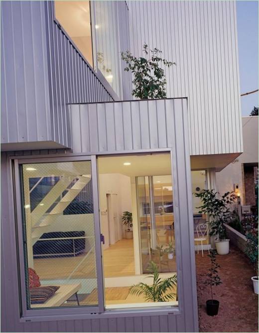 La maison unique de Tetsuo Kondo au centre du Japon