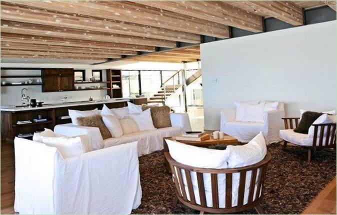 Poutres en bois au plafond