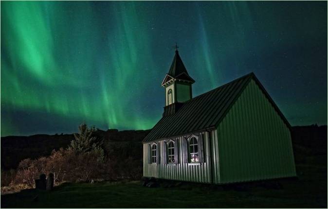 Une belle église