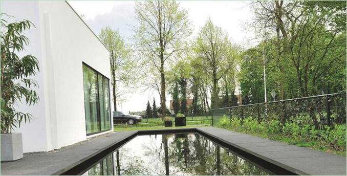 Piscine de la maison de campagne de la résidence Bemmel aux Pays-Bas