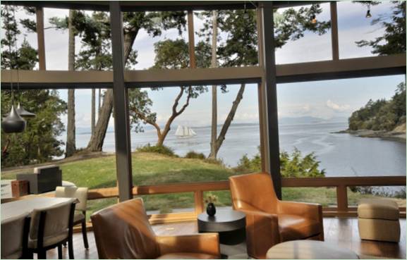 Une résidence solide, robuste et sécurisée à Sunset Point par l'agence David Vandervort Architects à Seattle