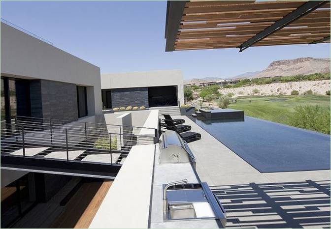 Piscine terrasse d'une charmante maison de campagne à Las Vegas