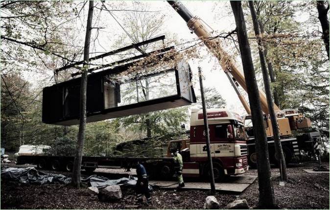 Photo de la construction d'une cabane dans les bois Photo - 01