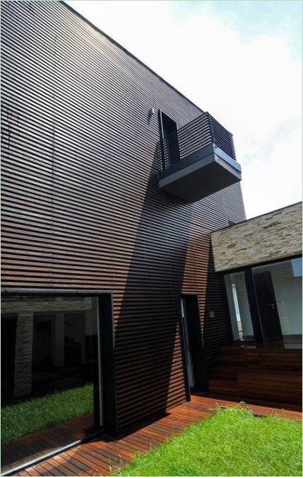 Aménagement intérieur d'une maison en bois et en pierre A.B. Maison à Timisoara, Roumanie