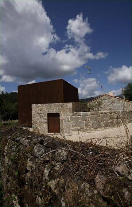 Conception architecturale de la maison à Sequeiros