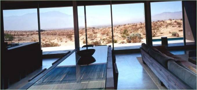 Fenêtres pleine largeur de la Maison du désert