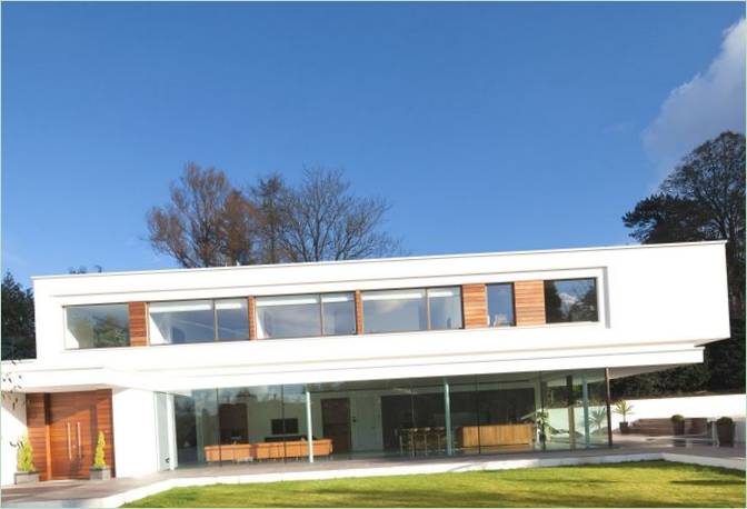 La cour de la White Lodge en Angleterre