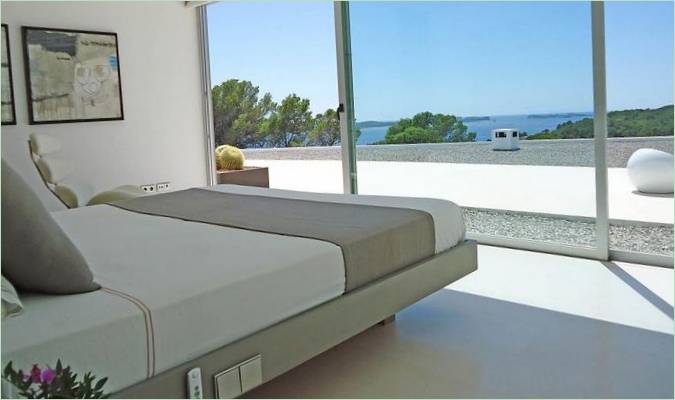Chambre à coucher principale avec vue imprenable sur la mer