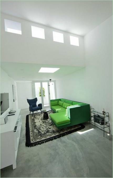 Salon spacieux et lumineux