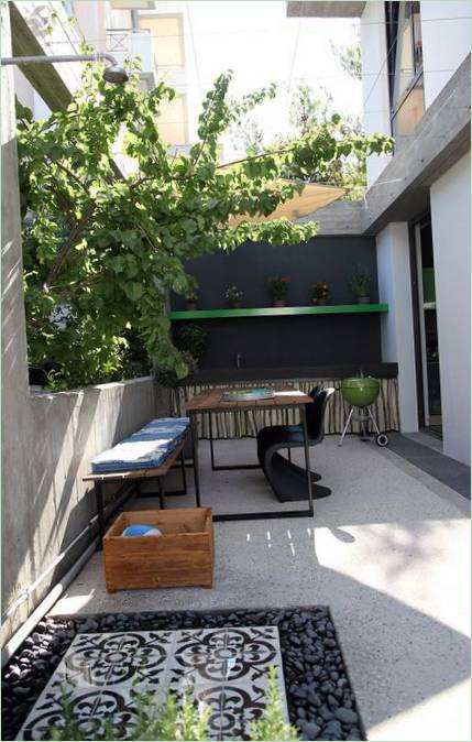 Décoration intérieure simple : installations de barbecue dans le patio