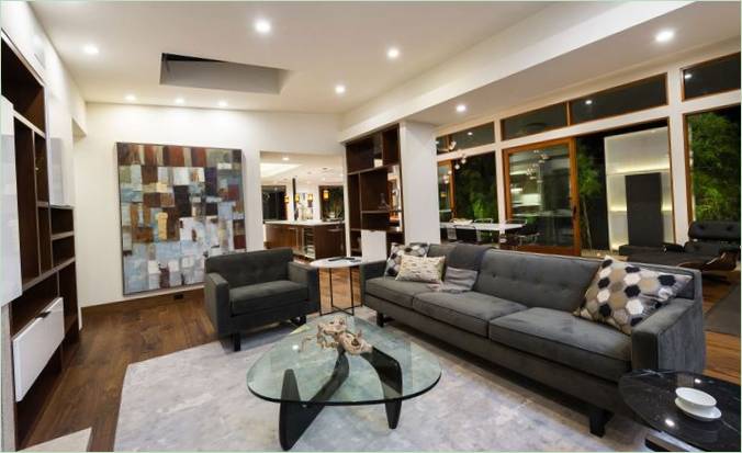 Aménagement intérieur d'une maison familiale avec terrasse en Californie