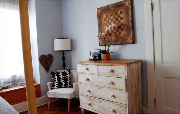 Meubles vintage dans la chambre à coucher